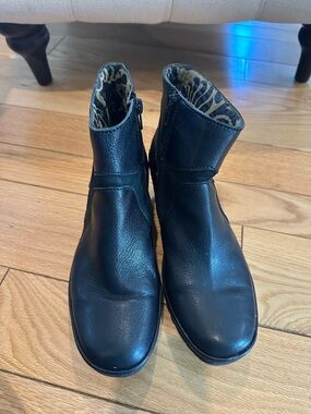 Fly London Black Leather Ankle Boots with Leopard Lining Sz 40 (9 US)